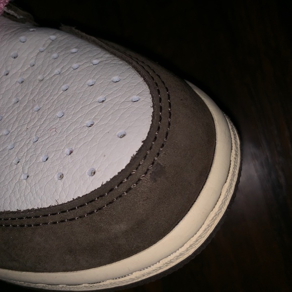Travis Scott Air Jordan 1 - Picture 4 of 8